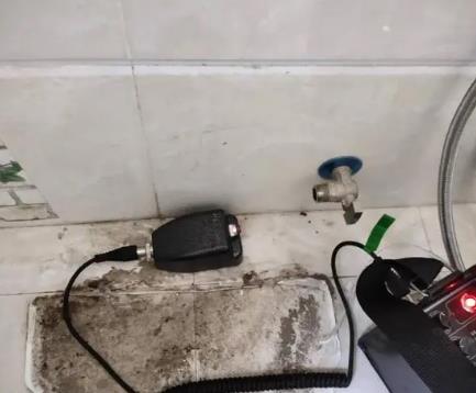 盐山屋顶漏水维修公司分享下卫生间漏水的危害及解决方法